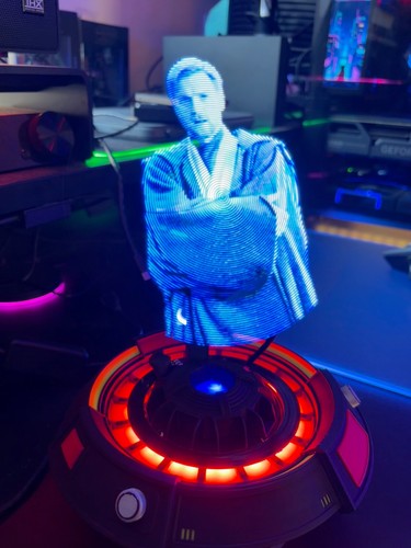 Star wars hologram puck with - star,
